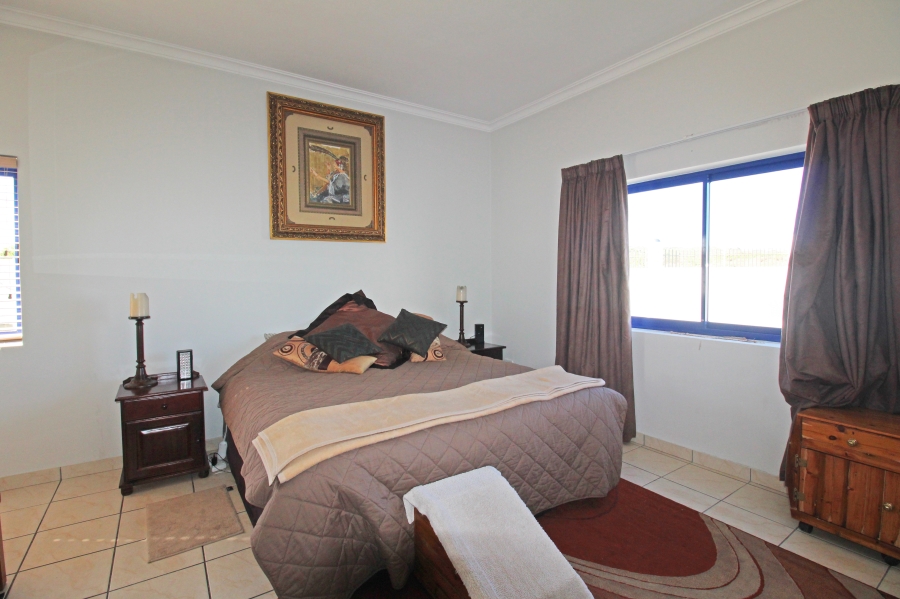 4 Bedroom Property for Sale in Blue Lagoon Western Cape